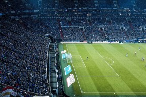 开云官网首页-上海申花为夺冠展现出色表现，努力缩小差距，上海申花的比赛