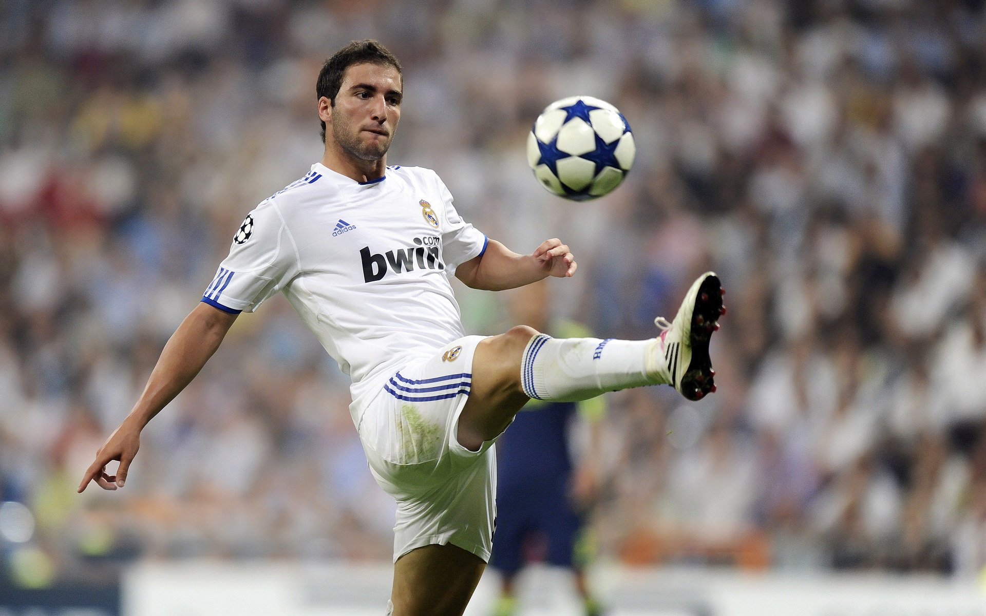 北京国安完封广州队,中超焦点战张玉宁双响,中超北京国安俱乐部